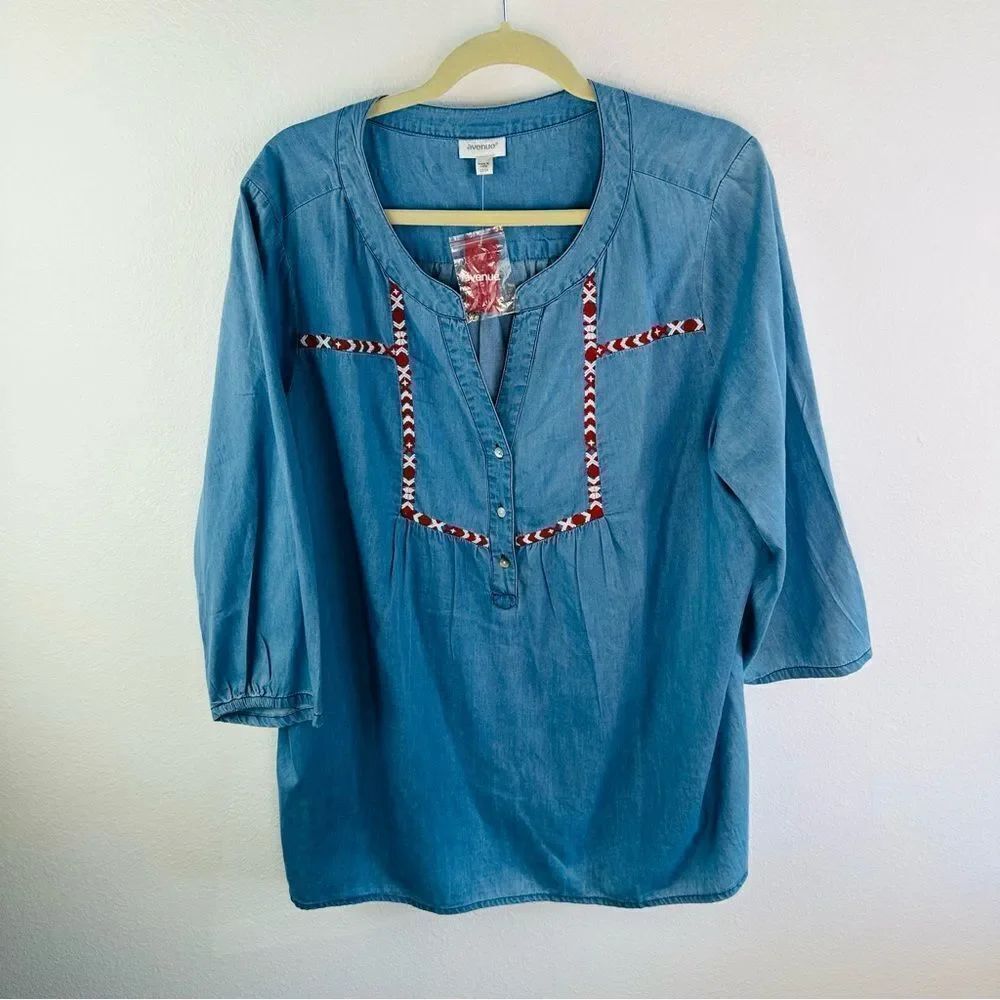 Avenue Chambray Embroidered Southwest Blouse Size 22/24